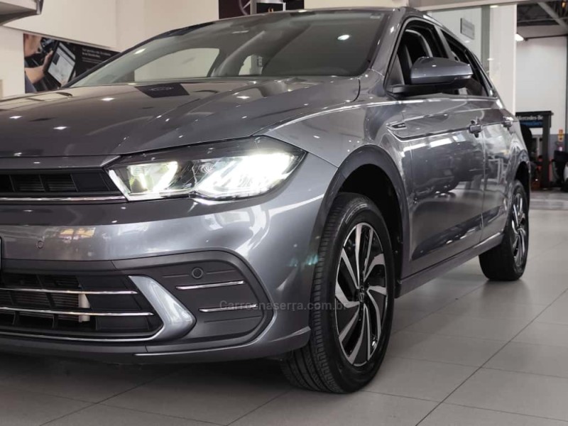 POLO 1.0	200 TSI HIGHLINE AUTOMÁTICO  - 2025 - NOVO HAMBURGO