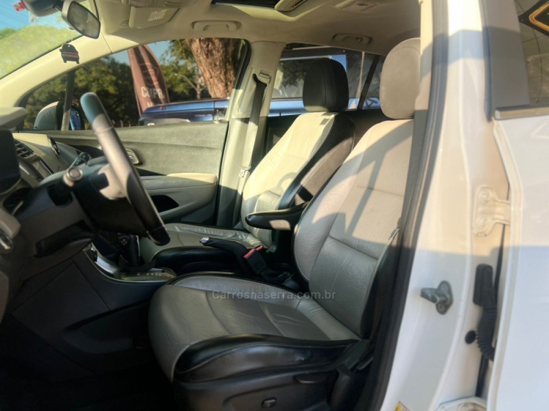 TRACKER 1.8 MPFI LTZ 4X2 16V FLEX 4P AUTOMÁTICO - 2013 - MONTENEGRO