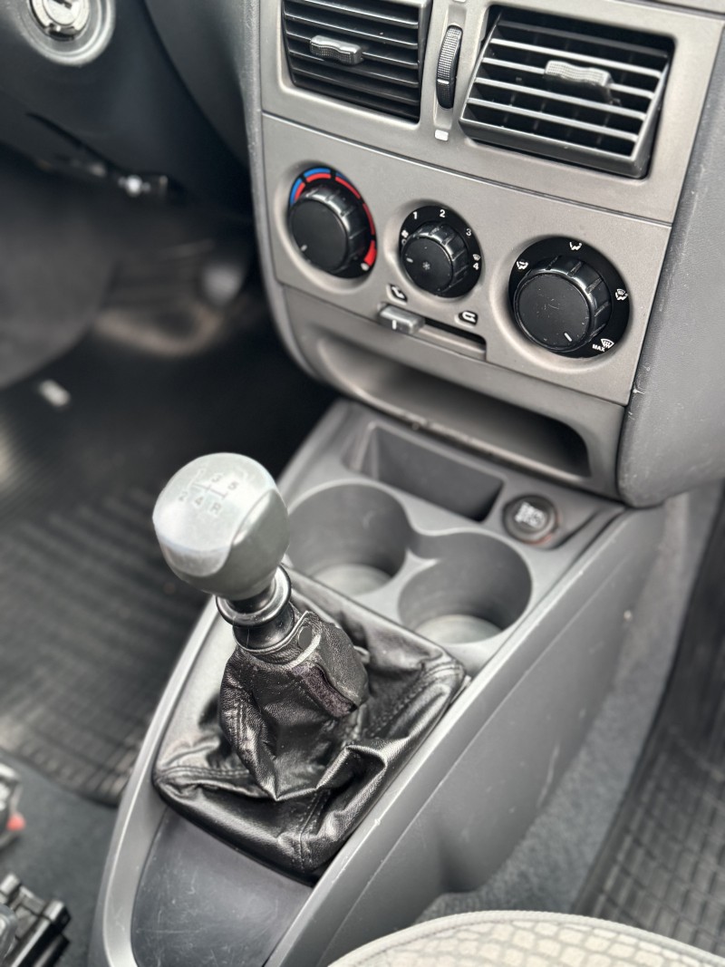 STRADA 1.8 MPI ADVENTURE CD 16V FLEX 2P MANUAL - 2012 - CAXIAS DO SUL