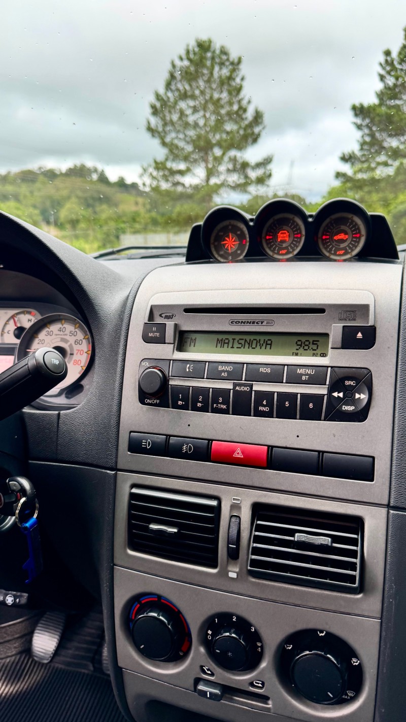 STRADA 1.8 MPI ADVENTURE CD 16V FLEX 2P MANUAL - 2012 - CAXIAS DO SUL