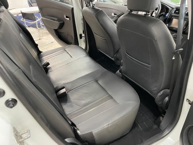 SANDERO 1.6 STEPWAY 8V FLEX 4P MANUAL - 2015 - CAXIAS DO SUL