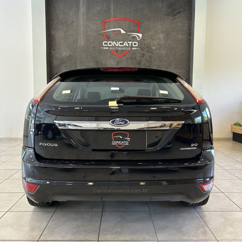 FOCUS 2.0 TITANIUM HATCH 16V FLEX 4P AUTOMÁTICO - 2011 - FARROUPILHA