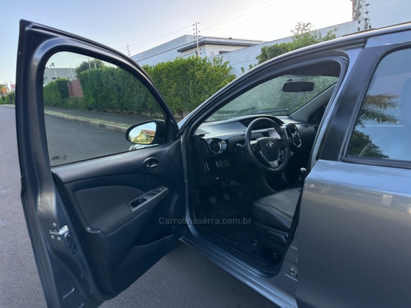 ETIOS 1.5 X PLUS SEDAN 16V FLEX 4P MANUAL - 2016 - SãO LEOPOLDO