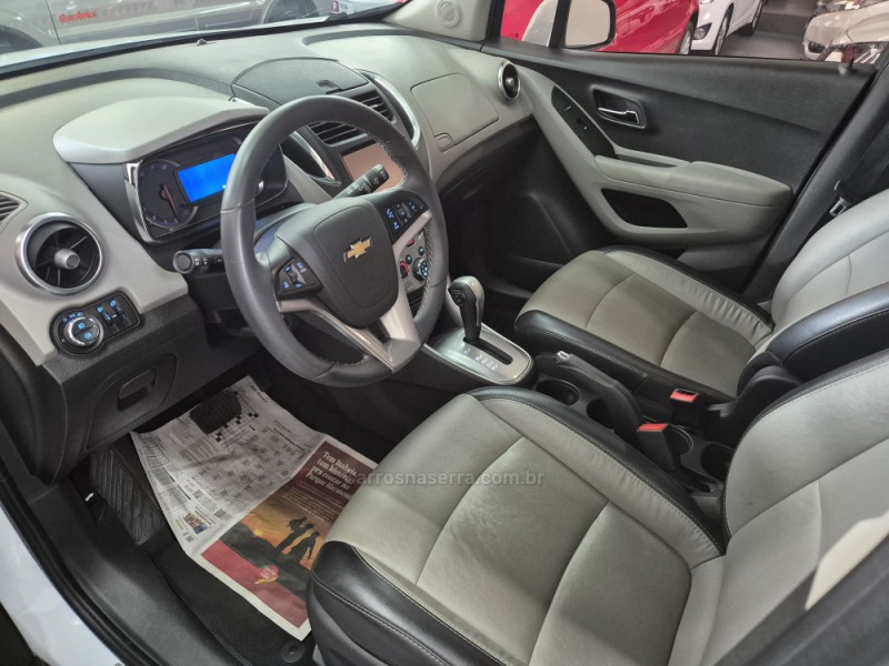 TRACKER 1.8 MPFI LTZ 4X2 16V FLEX 4P AUTOMÁTICO - 2016 - GARIBALDI