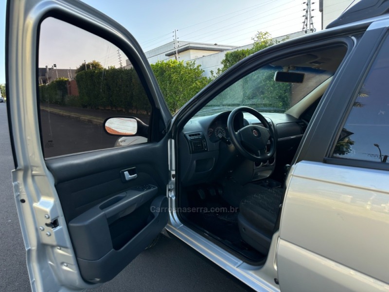 PALIO 1.4 MPI TREKKING WEEKEND 8V FLEX 4P MANUAL - 2010 - SãO LEOPOLDO