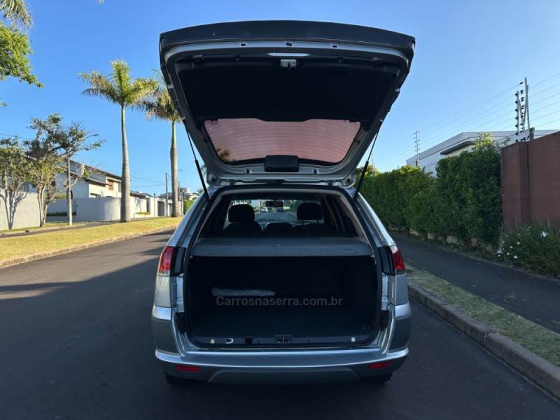 PALIO 1.4 MPI TREKKING WEEKEND 8V FLEX 4P MANUAL - 2010 - SãO LEOPOLDO