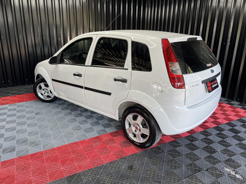 FIESTA 1.0 MPI PERSONNALITÉ 8V FLEX 4P MANUAL - 2005 - CAXIAS DO SUL