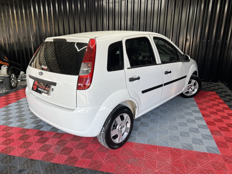 FIESTA 1.0 MPI PERSONNALITÉ 8V FLEX 4P MANUAL - 2005 - CAXIAS DO SUL