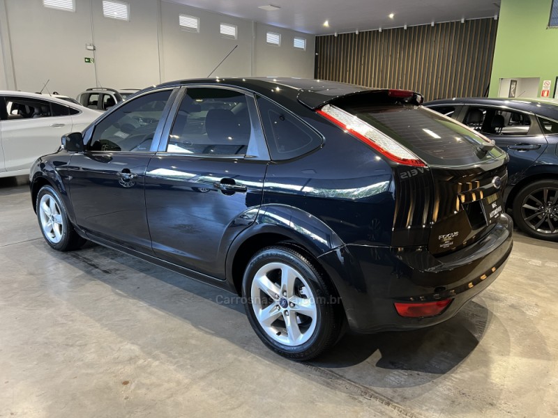 FOCUS 2.0 HC 16V FLEX 4P MANUAL - 2011 - CAXIAS DO SUL