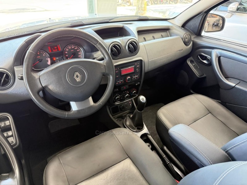 DUSTER 1.6 DYNAMIQUE 4X2 16V FLEX 4P MANUAL - 2013 - SãO LEOPOLDO
