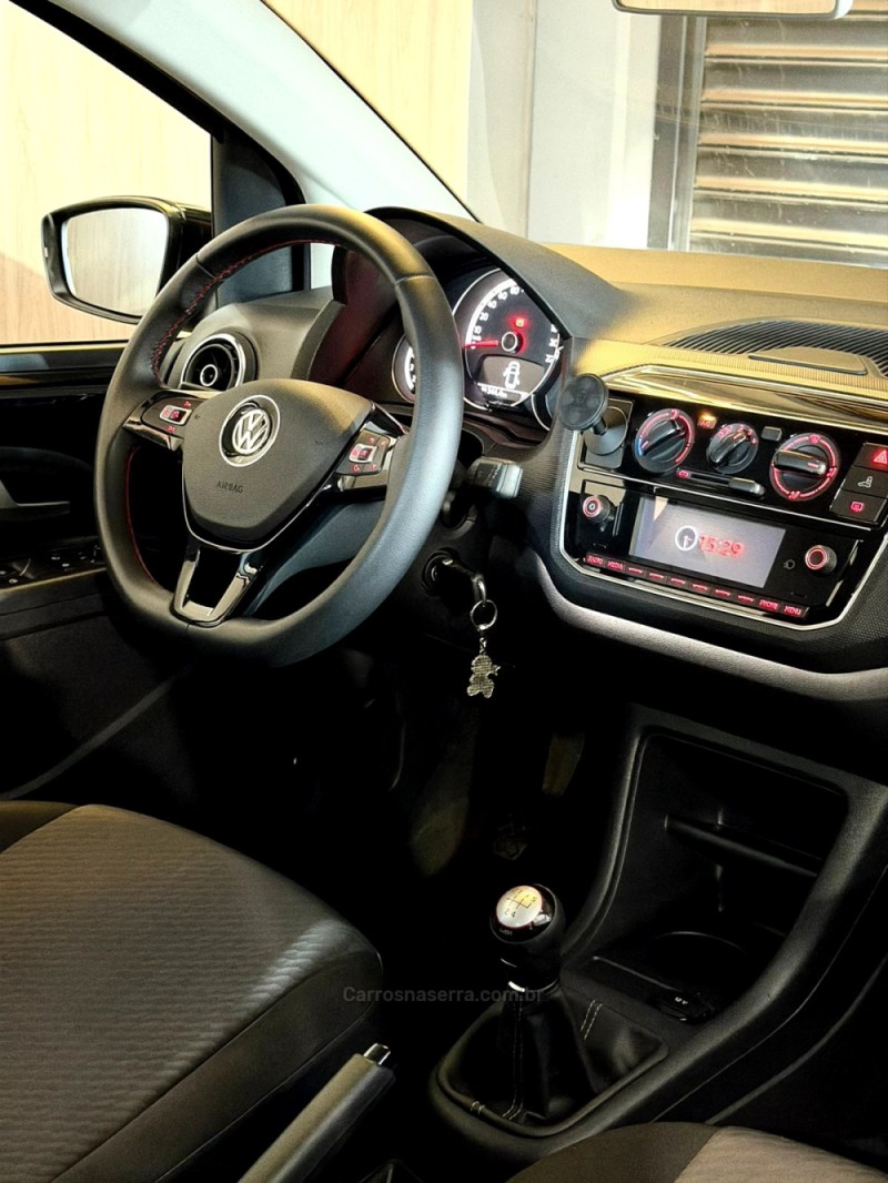 UP 1.0 TSI CONNECT 12V TOTAL FLEX 4P MANUAL - 2020 - LAJEADO