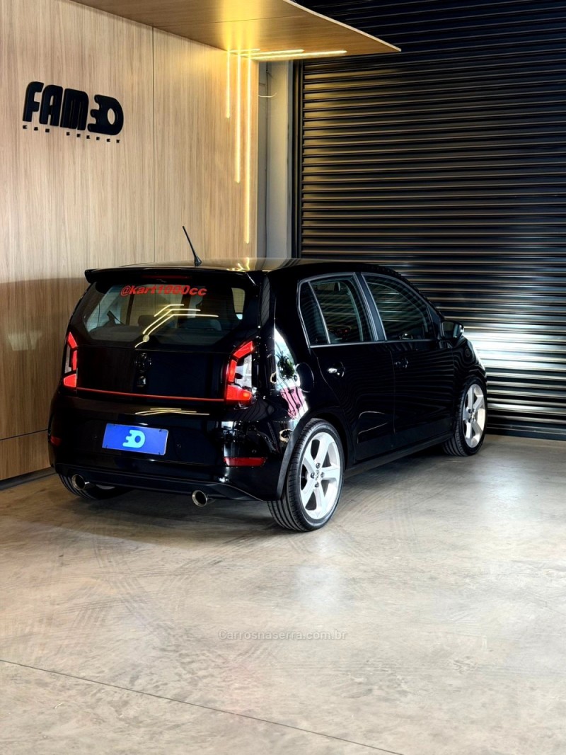 UP 1.0 TSI CONNECT 12V TOTAL FLEX 4P MANUAL - 2020 - LAJEADO