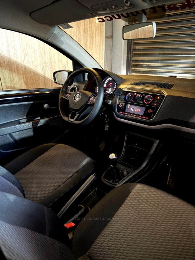 UP 1.0 TSI CONNECT 12V TOTAL FLEX 4P MANUAL - 2020 - LAJEADO