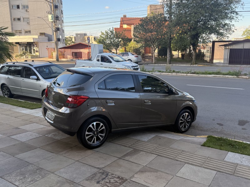 ONIX 1.4 MPFI LTZ 8V FLEX 4P AUTOMÁTICO - 2014 - FARROUPILHA