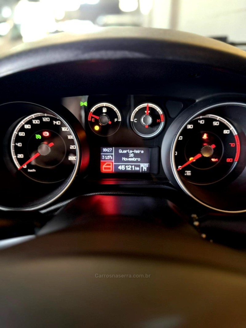 PUNTO 1.8 BLACKMOTION 16V FLEX 4P AUTOMATIZADO - 2014 - LAJEADO