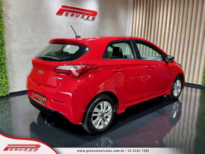 HB20 1.6 SPICY 16V FLEX 4P MANUAL - 2015 - NOVA PRATA