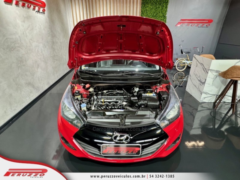 HB20 1.6 SPICY 16V FLEX 4P MANUAL - 2015 - NOVA PRATA