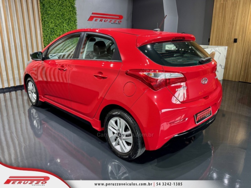 HB20 1.6 SPICY 16V FLEX 4P MANUAL - 2015 - NOVA PRATA