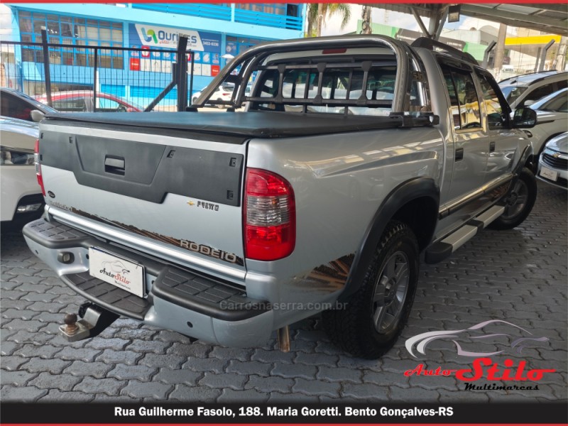 S10 2.4 MPFI RODEIO 4X2 CD 8V FLEX 4P MANUAL - 2011 - BENTO GONçALVES