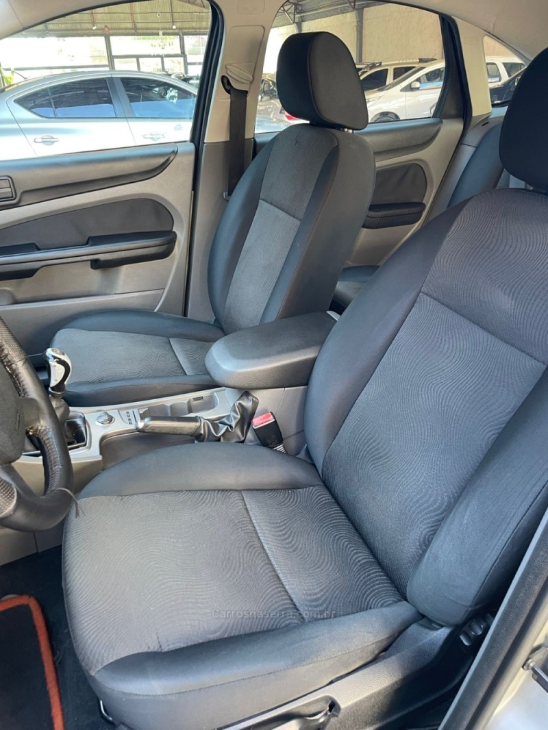 FOCUS 2.0 FC 16V GASOLINA 4P MANUAL - 2009 - NOVO HAMBURGO