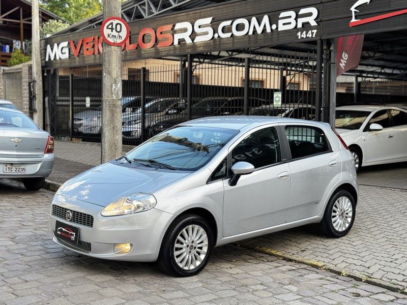 PUNTO 1.4 ATTRACTIVE 8V FLEX 4P MANUAL