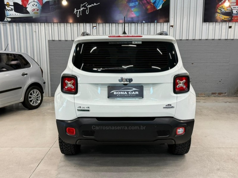 RENEGADE 2.0 16V TURBO DIESEL LONGITUDE 4P 4X4 AUTOMÁTICO - 2016 - CAXIAS DO SUL
