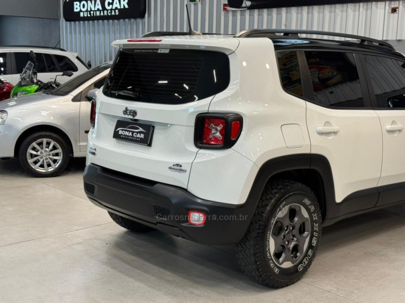 RENEGADE 2.0 16V TURBO DIESEL LONGITUDE 4P 4X4 AUTOMÁTICO - 2016 - CAXIAS DO SUL