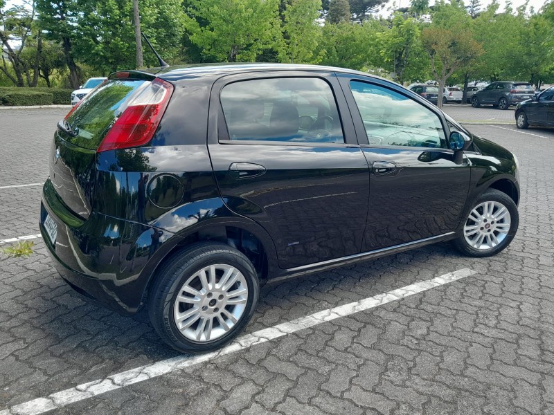 PUNTO 1.4 ATTRACTIVE 8V FLEX 4P MANUAL - 2011 - CAXIAS DO SUL