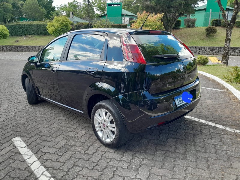 PUNTO 1.4 ATTRACTIVE 8V FLEX 4P MANUAL - 2011 - CAXIAS DO SUL