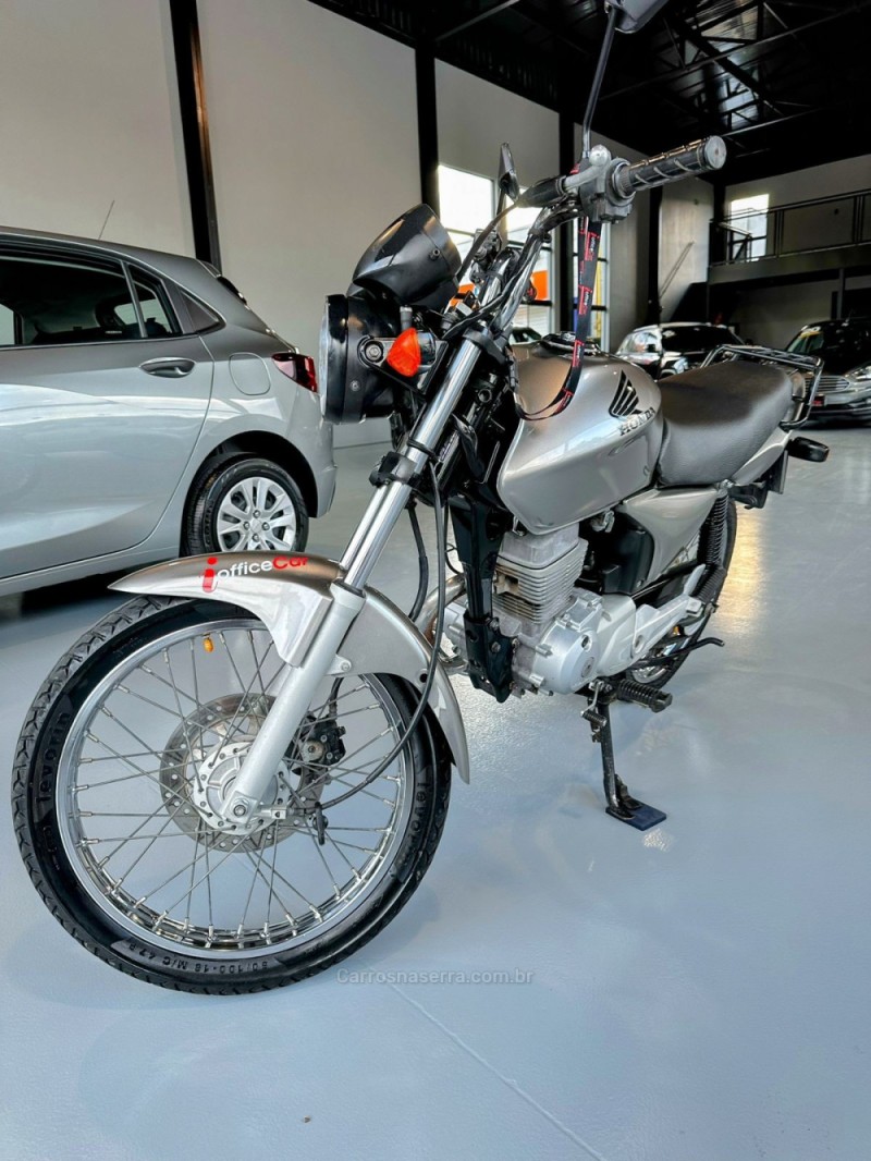 CG 150 TITAN ESD - 2008 - TRêS COROAS