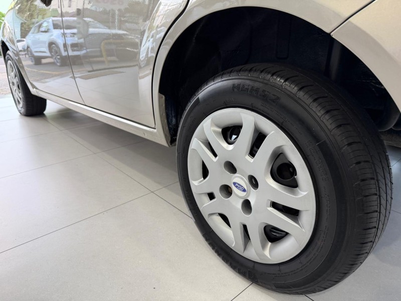 FIESTA 1.6 MPI CLASS HATCH 8V FLEX 4P MANUAL - 2012 - CAXIAS DO SUL