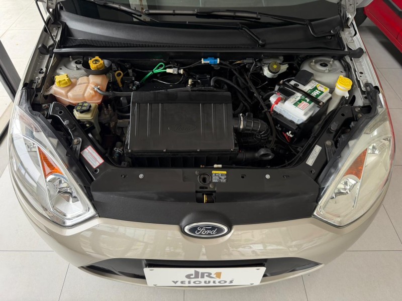 FIESTA 1.6 MPI CLASS HATCH 8V FLEX 4P MANUAL - 2012 - CAXIAS DO SUL