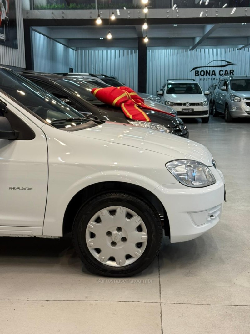 PRISMA 1.4 MPFI MAXX 8V FLEX 4P MANUAL - 2009 - CAXIAS DO SUL