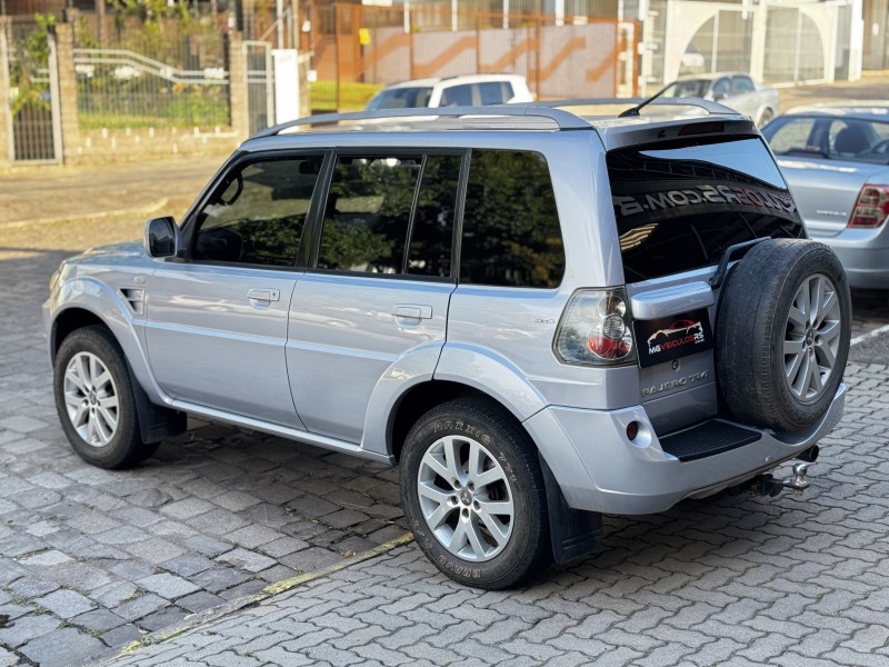 PAJERO TR4 2.0 4X4 16V 140CV FLEX 4P AUTOMÁTICO - 2010 - CAXIAS DO SUL