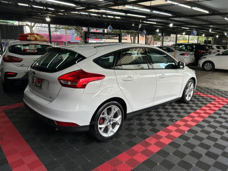 FOCUS 2.0 SE HATCH 16V FLEX 4P AUTO - 2016 - PASSO FUNDO