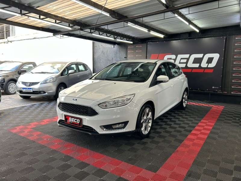 focus 2.0 se hatch 16v flex 4p auto 2016 passo fundo