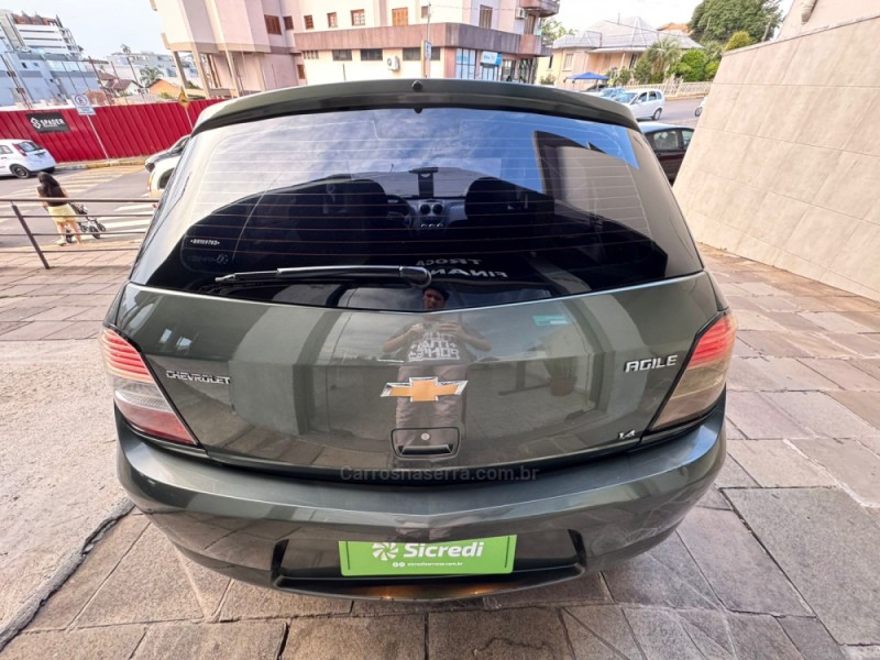 AGILE 1.4 MPFI LTZ 8V FLEX 4P MANUAL - 2011 - GARIBALDI