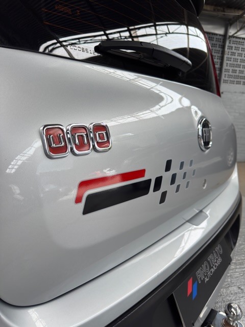 UNO 1.4 SPORTING 8V FLEX 4P MANUAL - 2011 - CAXIAS DO SUL