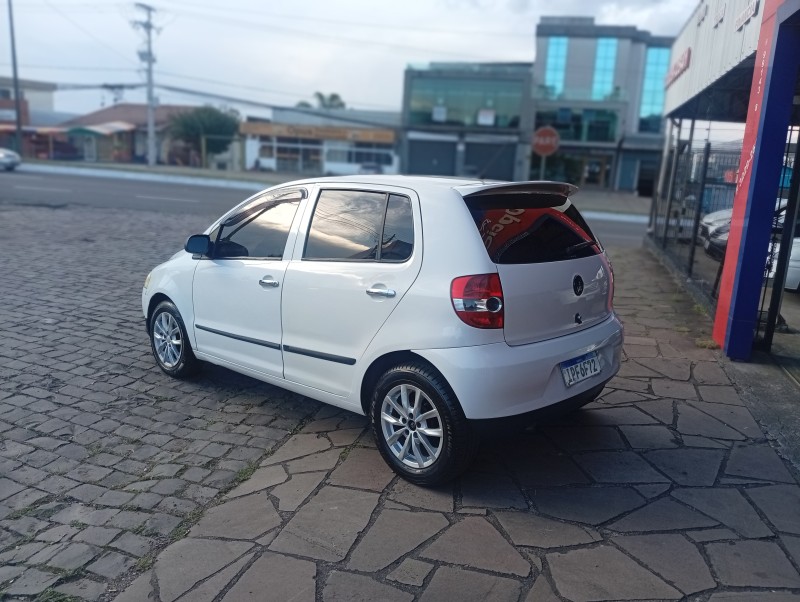 FOX 1.0 MI 8V FLEX 4P MANUAL - 2009 - CAXIAS DO SUL