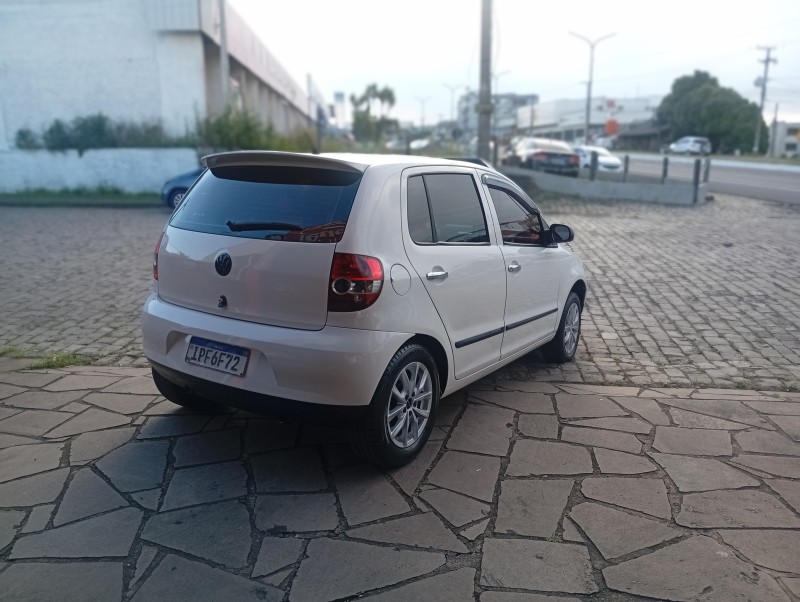 FOX 1.0 MI 8V FLEX 4P MANUAL - 2009 - CAXIAS DO SUL
