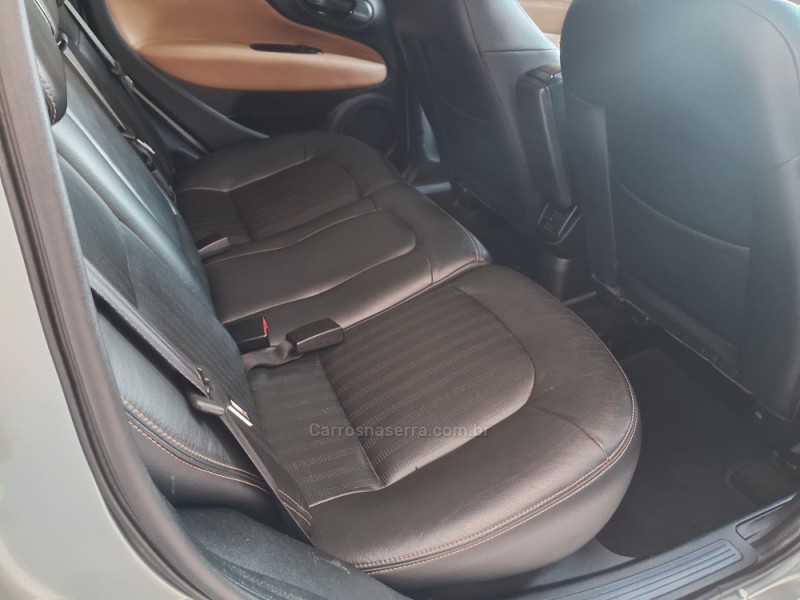 LINEA 1.8 ESSENCE 16V FLEX 4P MANUAL - 2015 - CAXIAS DO SUL