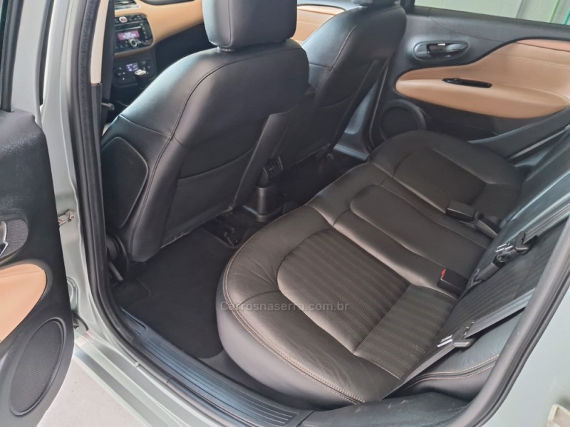 LINEA 1.8 ESSENCE 16V FLEX 4P MANUAL - 2015 - CAXIAS DO SUL