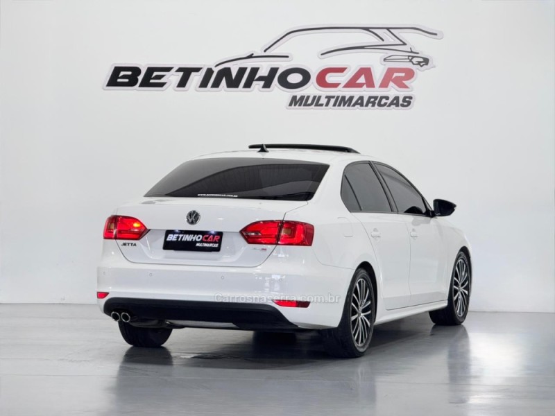 JETTA 2.0 COMFORTLINE FLEX 4P TIPTRONIC - 2012 - ESTâNCIA VELHA