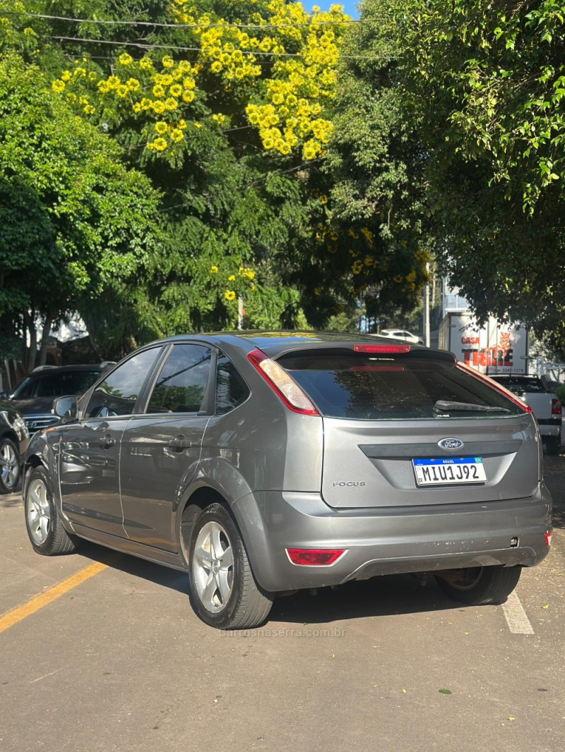 FOCUS 1.6 8V FLEX 4P MANUAL - 2011 - CAXIAS DO SUL