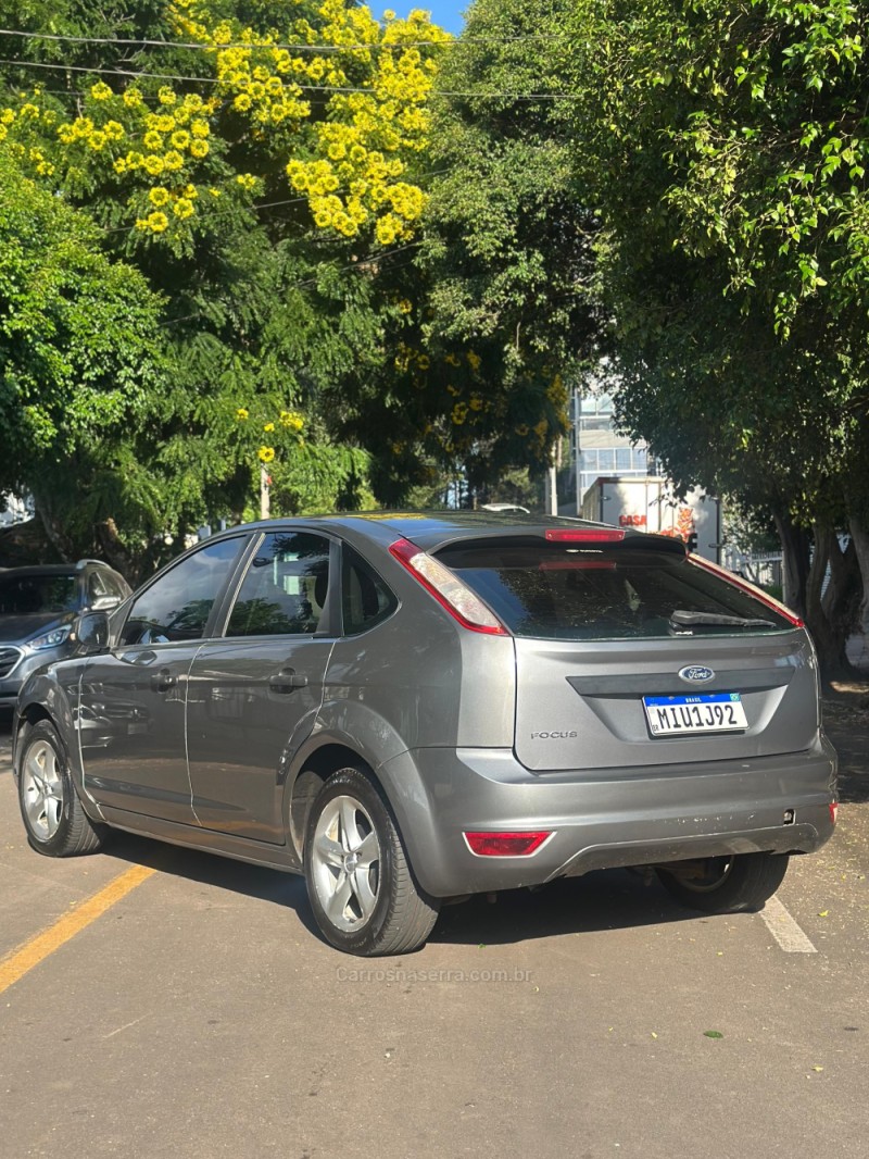 FOCUS 1.6 8V FLEX 4P MANUAL - 2011 - CAXIAS DO SUL