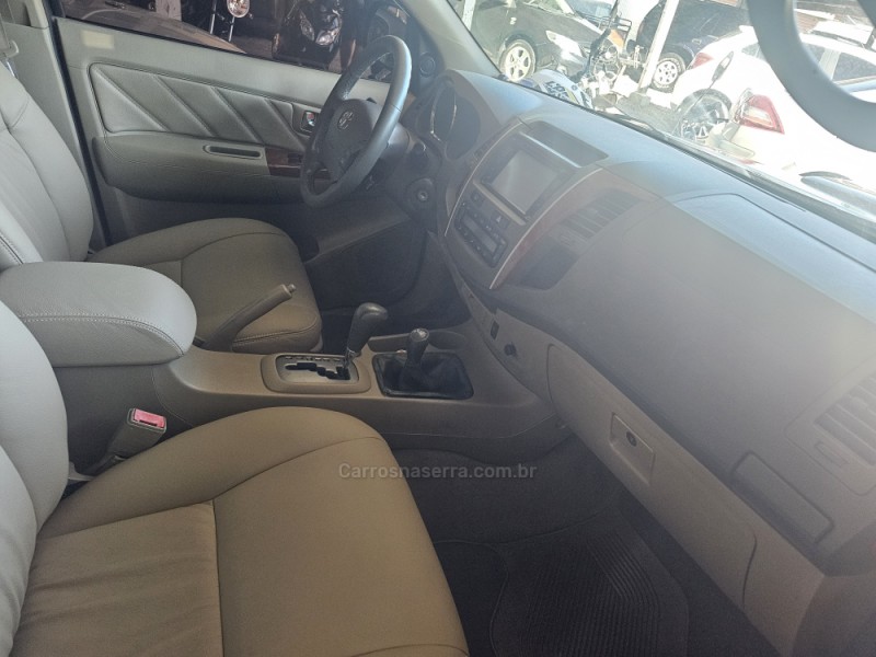 HILUX SW4 3.0 SRV 4X4 7 LUGARES 16V TURBO INTERCOOLER DIESEL 4P AUTOMÁTICO - 2009 - BENTO GONçALVES