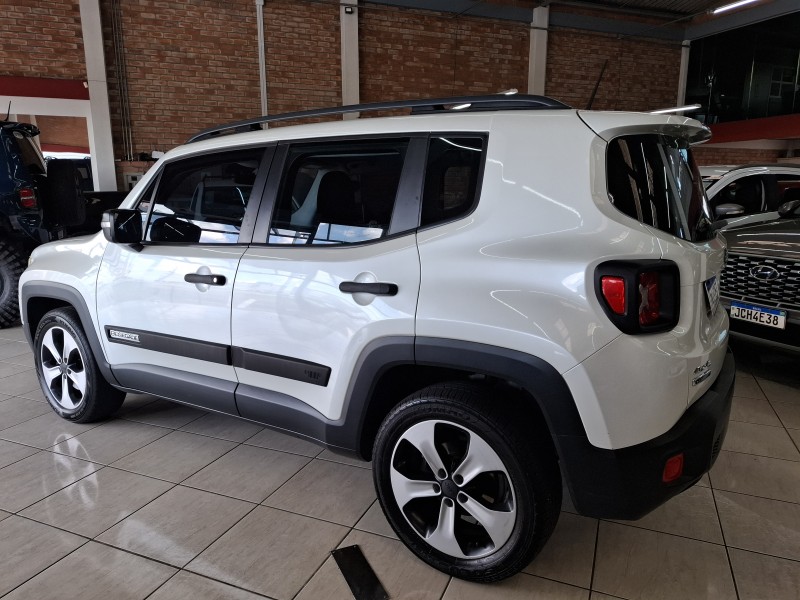 RENEGADE 2.0 16V CUSTOM 4X4 TURBO DIESEL 4P AUTOMÁTICA - 2018 - FARROUPILHA