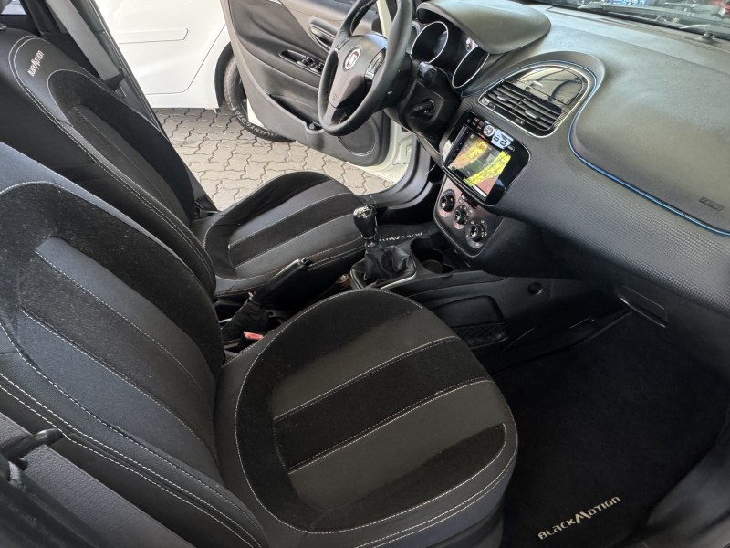 PUNTO 1.8 BLACKMOTION 16V FLEX 4P MANUAL - 2014 - CAXIAS DO SUL