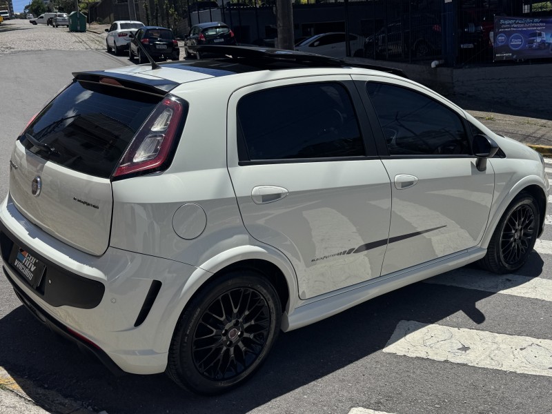 PUNTO 1.8 BLACKMOTION 16V FLEX 4P MANUAL - 2014 - CAXIAS DO SUL