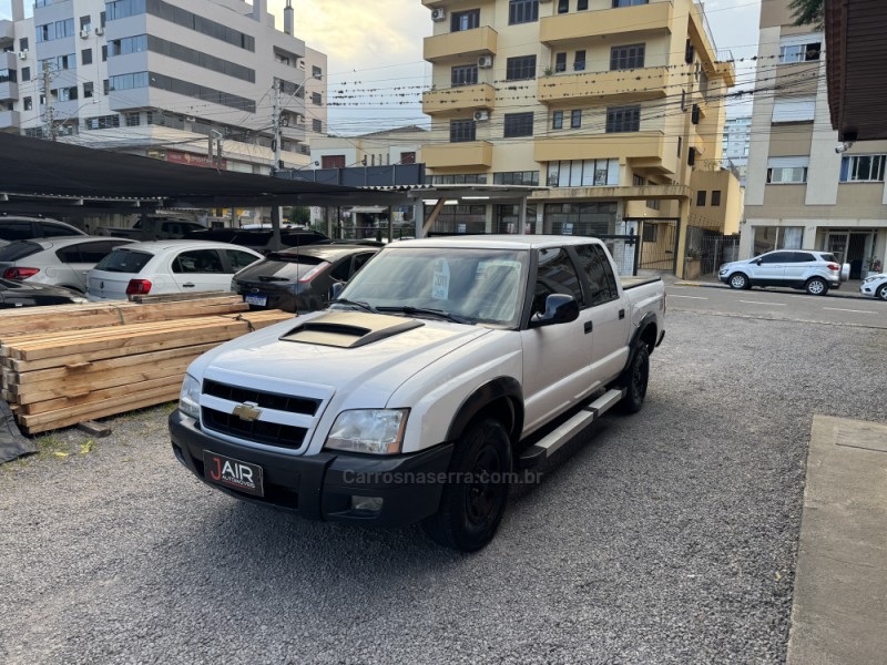 S10 2.4 MPFI ADVANTAGE 4X2 CD 8V FLEX 4P MANUAL - 2011 - GARIBALDI